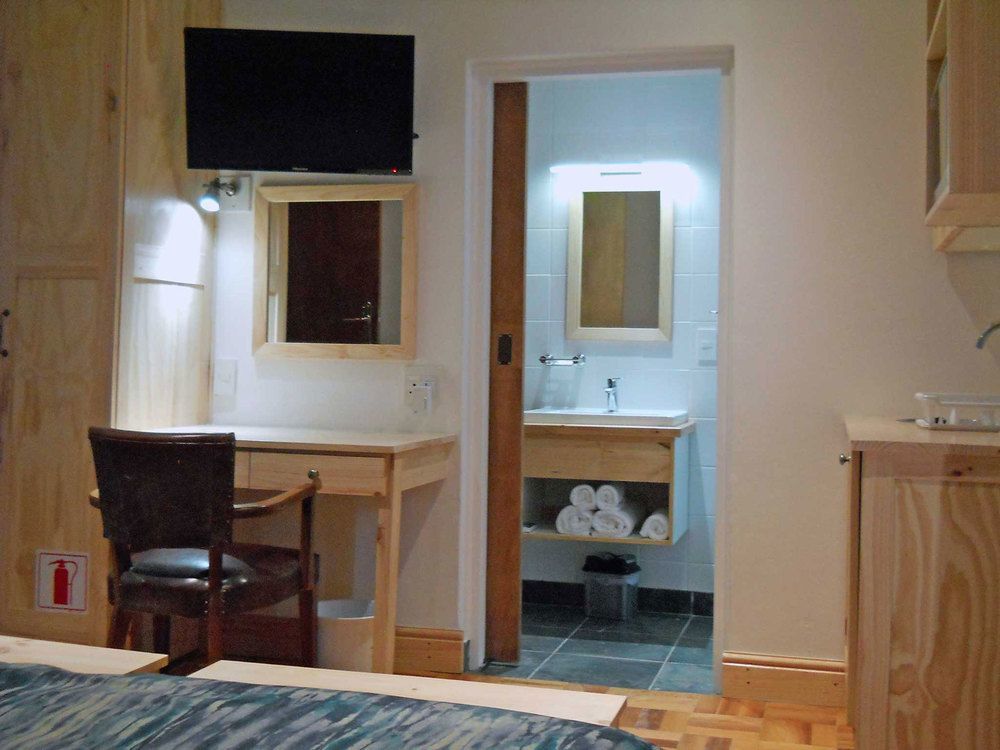 7 Ackermann Place Guest House Стелленбос Экстерьер фото